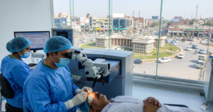 Specs Removal Surgery in Lahore: SMILE Pro vs FemtoLASIK — Which One Is Right for You?